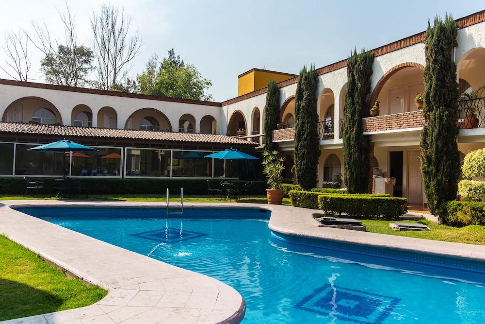Hotel & Suites Villa Del Sol Морелия Екстериор снимка