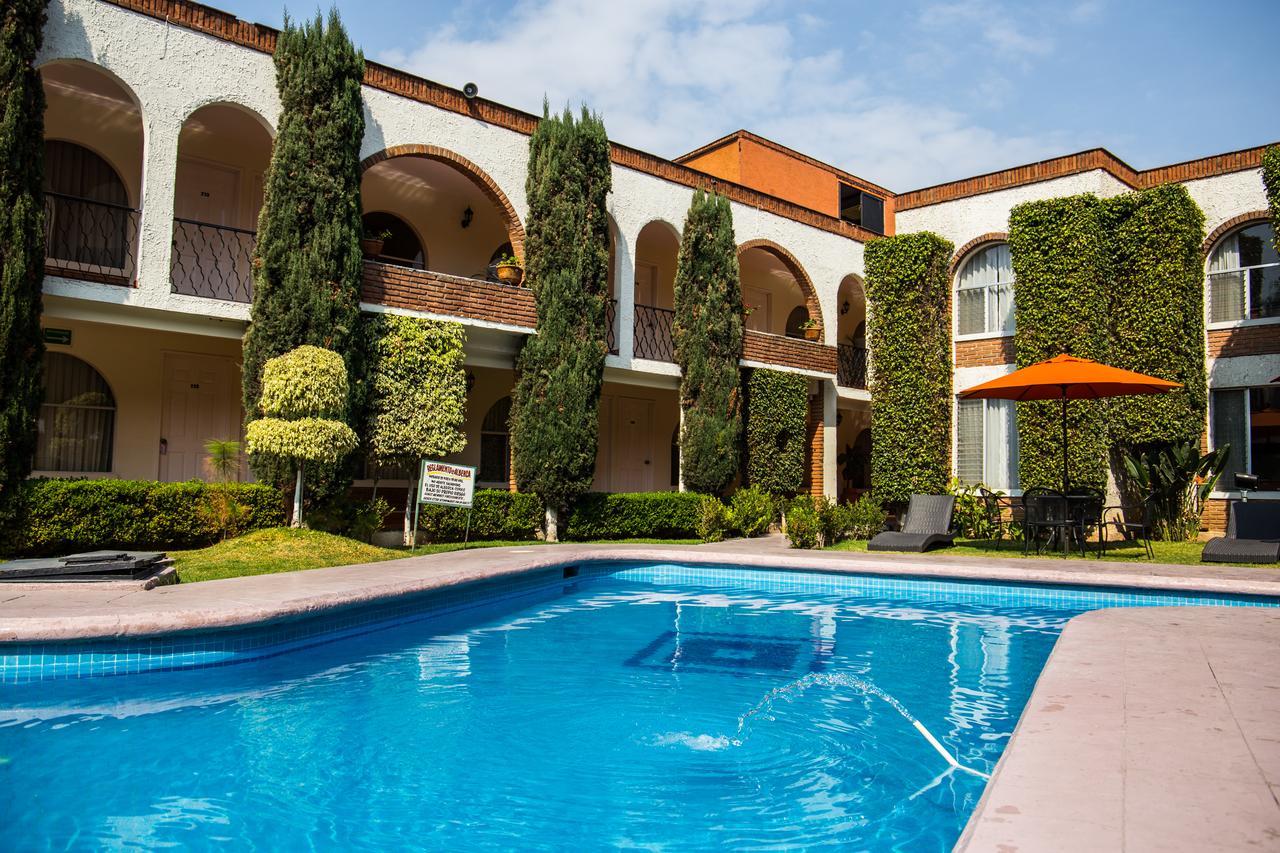 Hotel & Suites Villa Del Sol Морелия Екстериор снимка