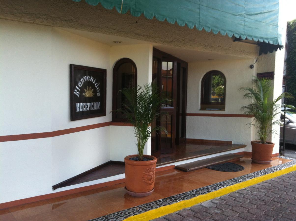 Hotel & Suites Villa Del Sol Морелия Екстериор снимка
